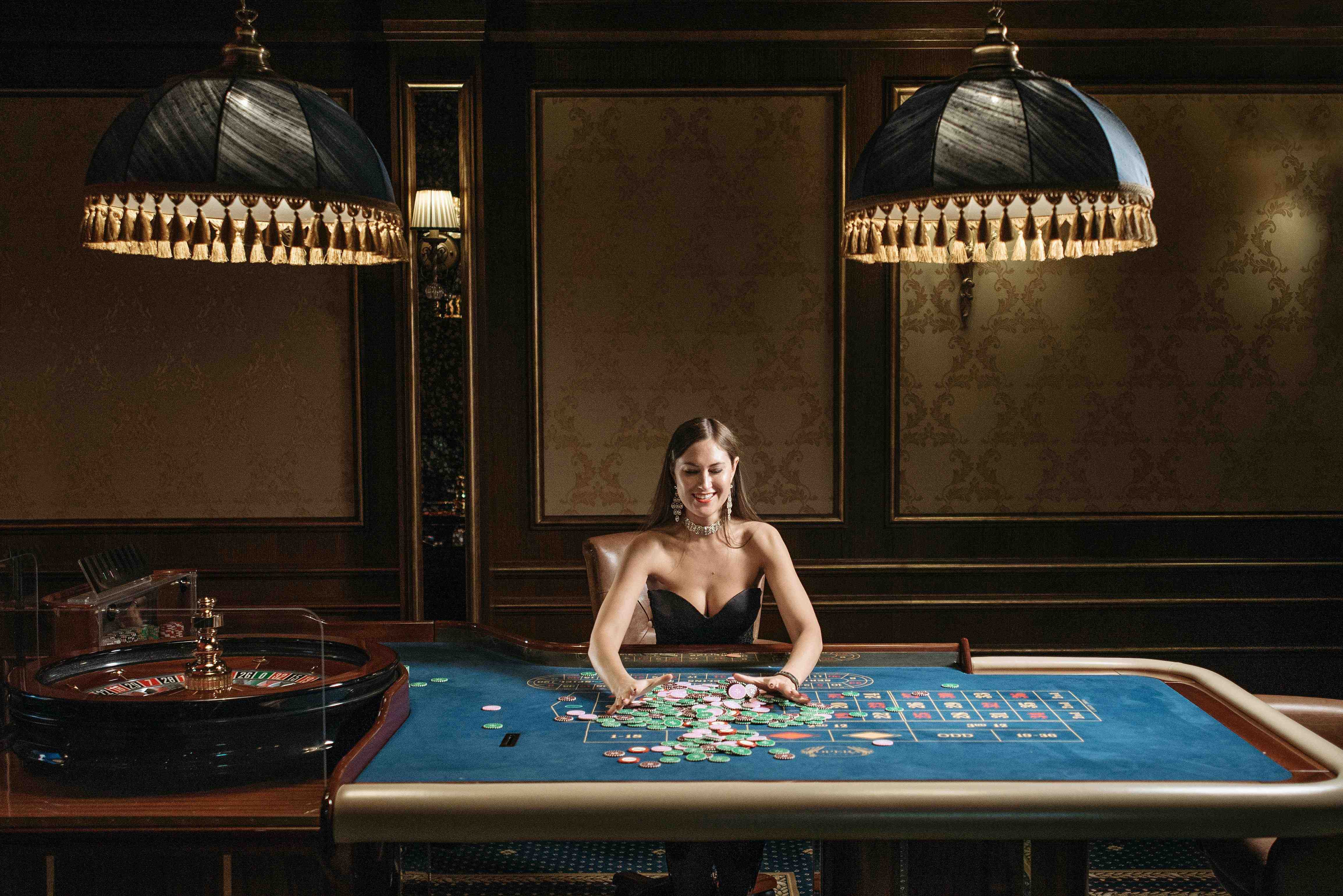 fafa Live Dealer Baccarat Online Card Games MMK Myanmar